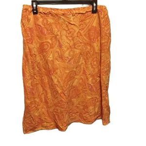 New York & Company‎ Peach Knee-Length 100% Silk Skirt